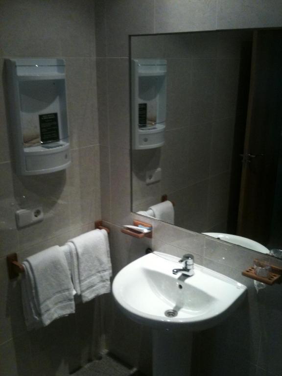 Hotel Rc Ramon Y Cajal Cuenca  Bilik gambar