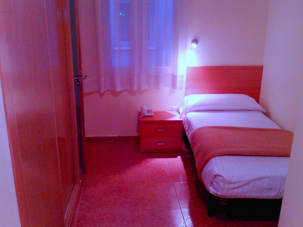 Hotel Rc Ramon Y Cajal Cuenca  Bilik gambar