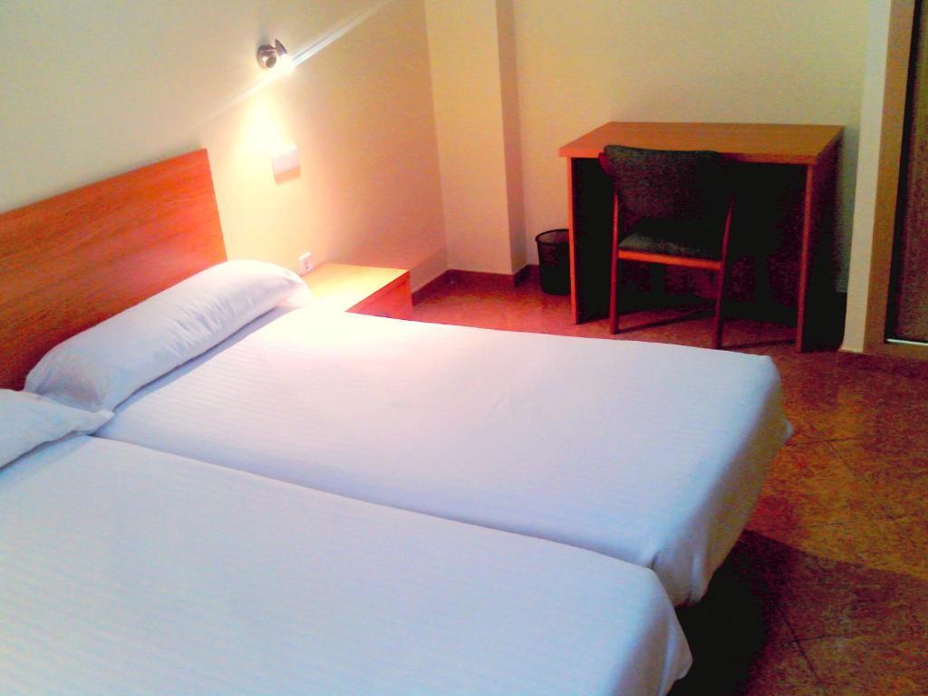 Hotel Rc Ramon Y Cajal Cuenca  Bilik gambar